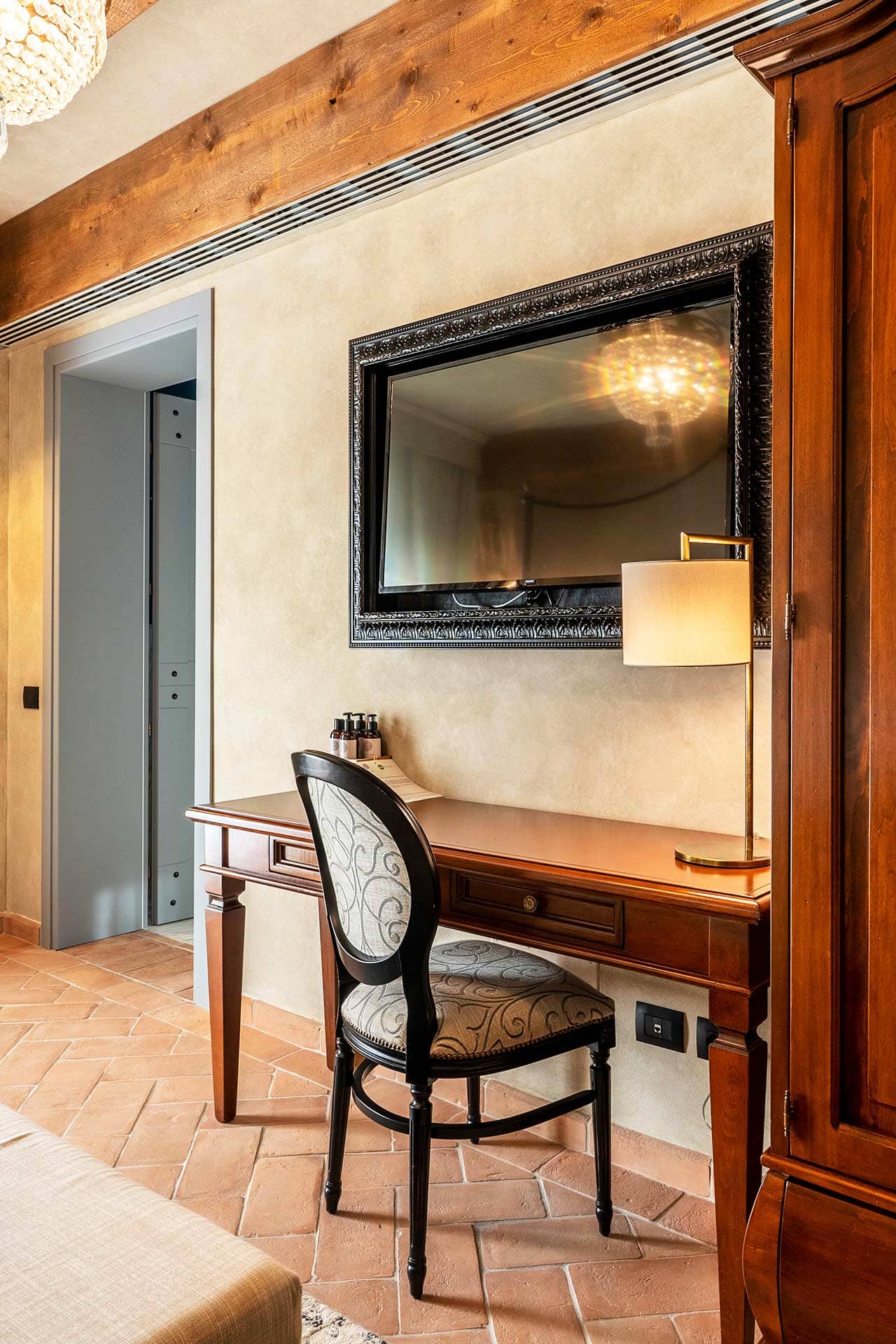 Pool Junior Suite 2 - Villa Petriolo Firenze